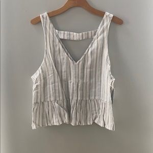 🎉 Host pick 🎉 BP. peplum tank